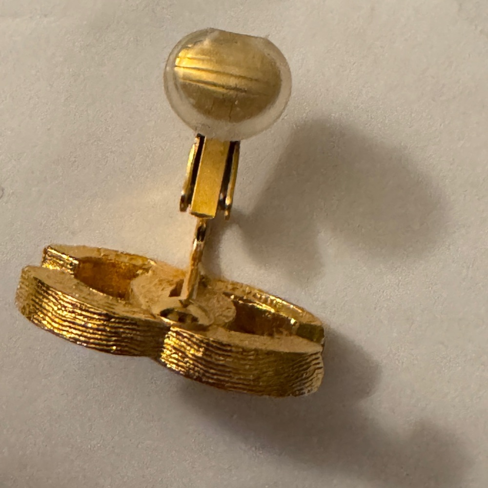 CHANEL Earrings Vintage CC Logo Crystal Clip On 24K Gold Plated Studs with Box - Picture 6 of 13